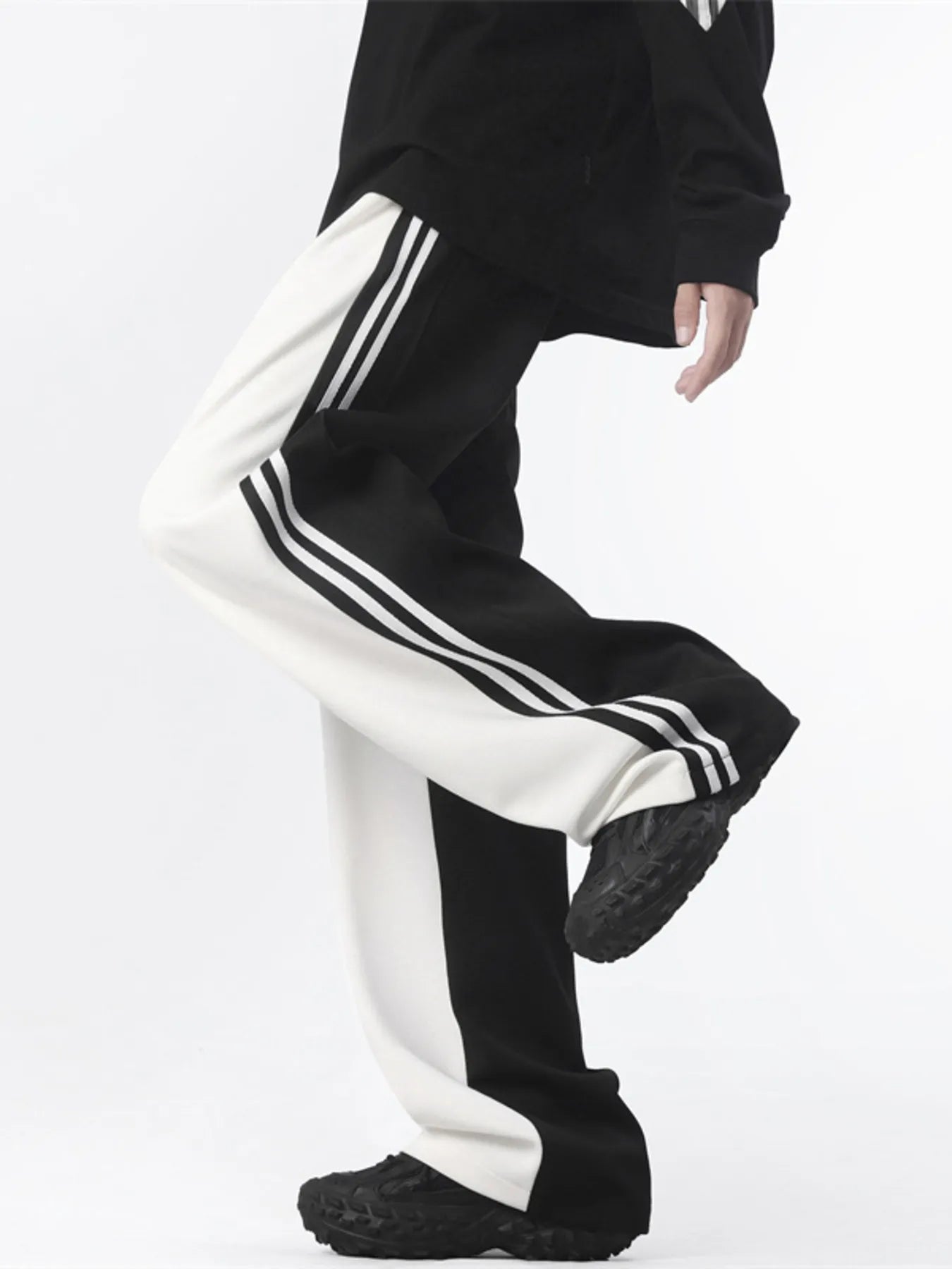 f28591fb3b544345bc13d13f48a1db66-Max-Origin